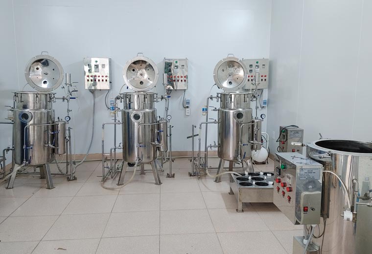 shm-qtsx-phong-thi-nghiem2
